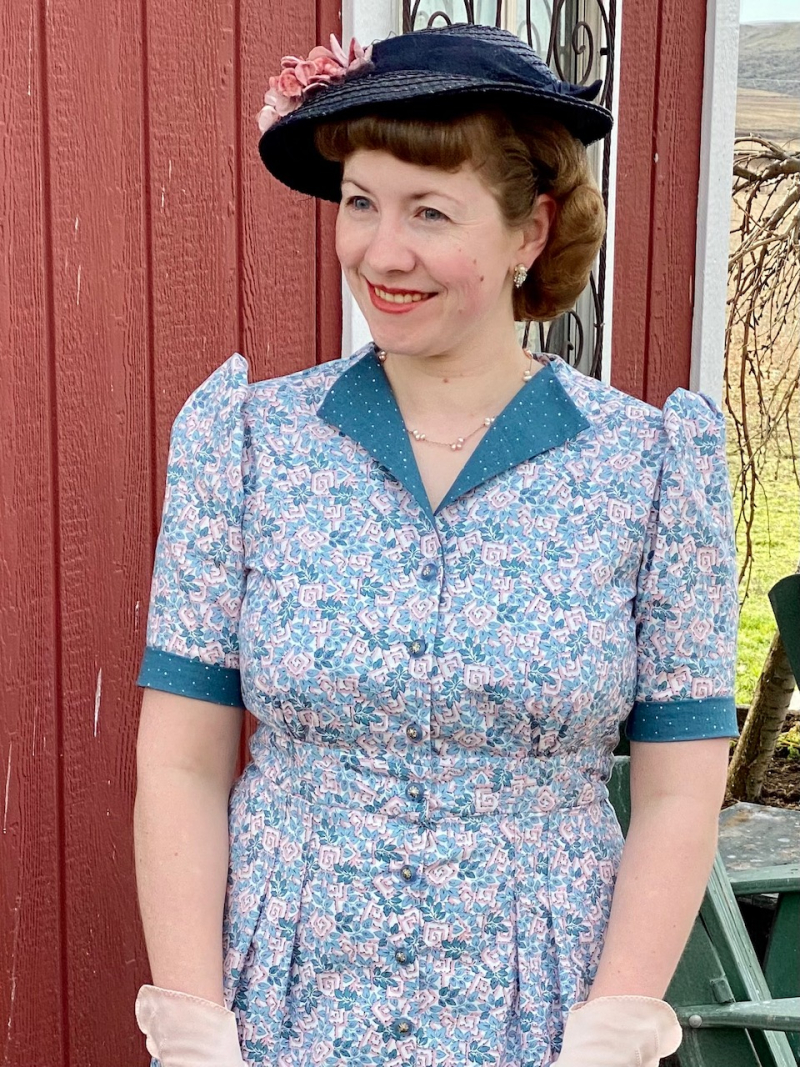 1930s Pink & Blue Spring&nbsp;Dress