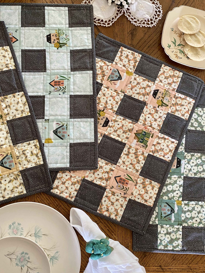 Gingham Placemats with Cottage&nbsp;Charm